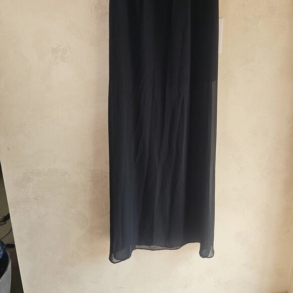 BCBGeneration Halter Style Black Polyester Sleeveless Lined Maxi Dress-Size: 2 - Picture 2 of 14